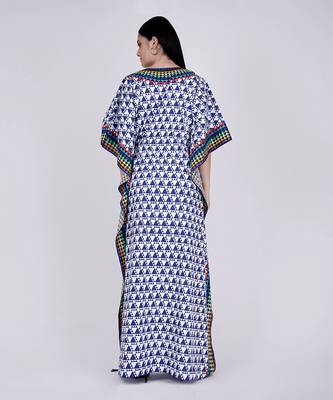 Blue And White Triangle Geometric Print Full Length Kaftan 3