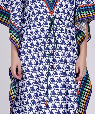 Blue And White Triangle Geometric Print Full Length Kaftan 4