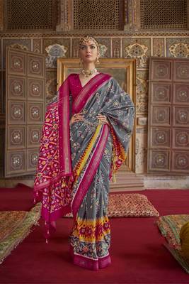 Grey Woven Silk Blend Blend Saree With Blouse 1
