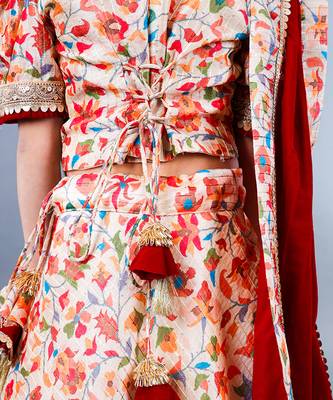 Beige Floral Pattern Lehenga Set 4
