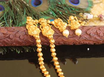 Matte finish temple necklace set 1