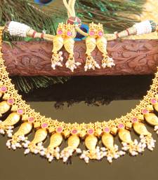 Matte finish Mango necklace set