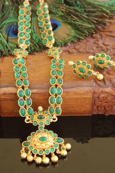 Designer matte finish necklace set
