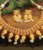 Designer matte finish necklace set