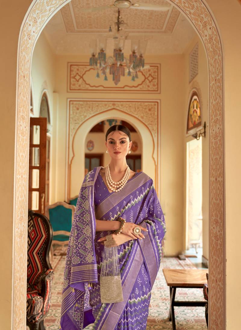 Lavender Patola Silk Blend Saree With Blouse