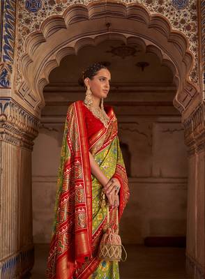 Mehndi Green And Red Patola Silk Blend Saree With Blouse 2
