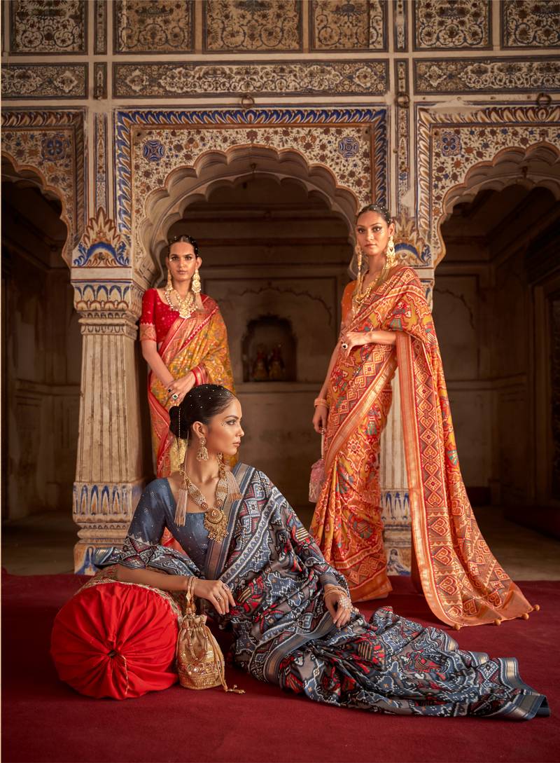 Grey Patola Silk Blend Saree With Blouse