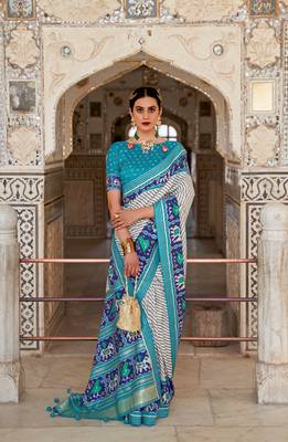 Multicolor Patola Silk Blend Saree With Blouse 1