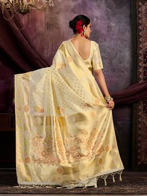 Off white woven art silk saree with blouse 3