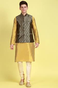 Sanwara Men Fourleaf Green Floral Straight Bandi Jacket with Kurta & Churidar