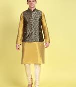 Sanwara Men Fourleaf Green Floral Straight Bandi Jacket with Kurta & Churidar