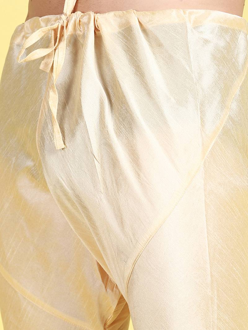 Sanwara Men Fourleaf Green Floral Straight Bandi Jacket with Kurta & Churidar