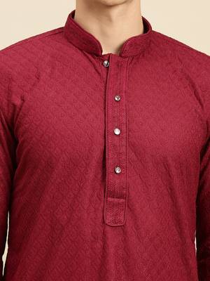Maroon woven cotton kurta-pajama 3