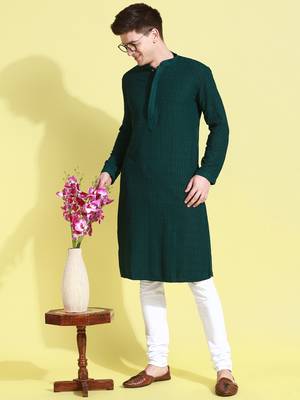 Green embroidered cotton kurta-pajama 3