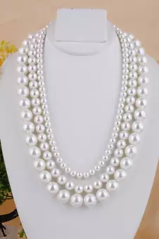 White pearl necklaces
