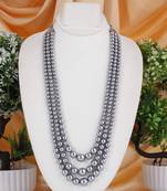 Silver pearl necklaces