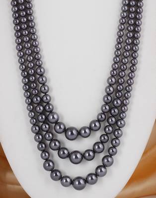 Grey pearl necklaces 2