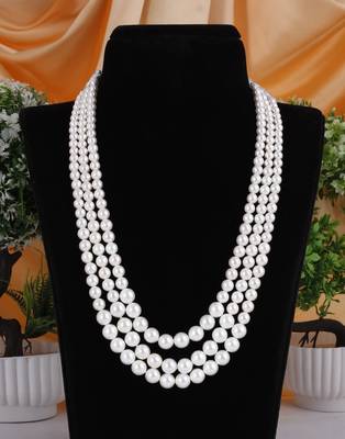 White pearl necklaces 1