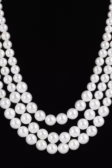 White pearl necklaces