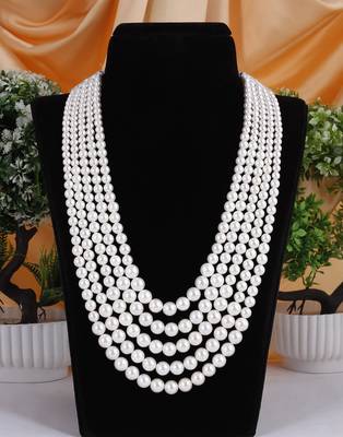 White pearl necklaces 1