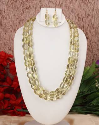 Yellow necklaces 1
