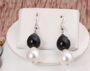 Multicolor mother of pearl necklaces 3