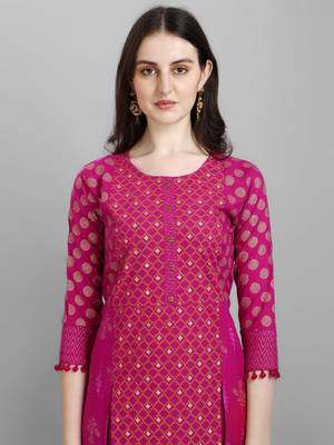 Women's Gold And Pigment Printed Cotton Kurta And Pant Set (MAK29KATPATCH) 4