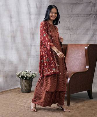 Zahra Red Printed Kurta Set 3