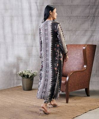 Dilara Brown Embroidered Kurta Set 5