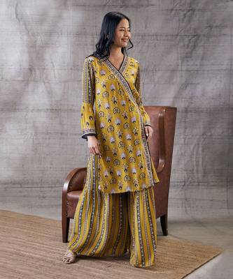 Sarouk Yellow Embroidered Angarkha Set 3