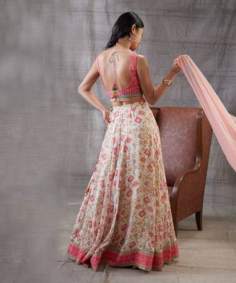 Zahra Peach Embroidered Lehenga Set 4