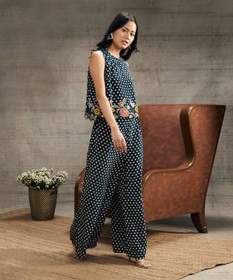 Gulista Teal Blue Embroidered Co-Ord Set 3