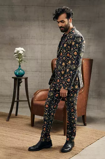 Zahra Black Printed Blazer Set