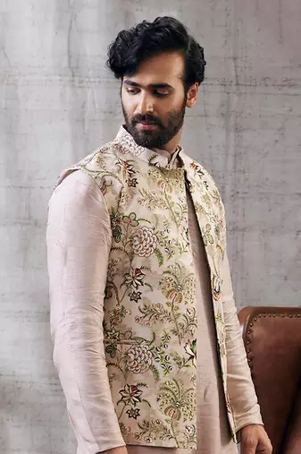 Mehr Beige Printed Bundi Set
