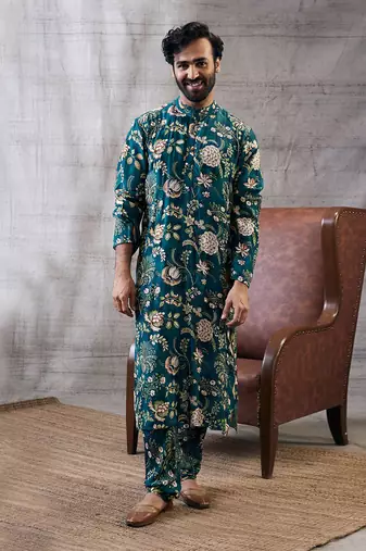 Mehr Green Printed Kurta Set