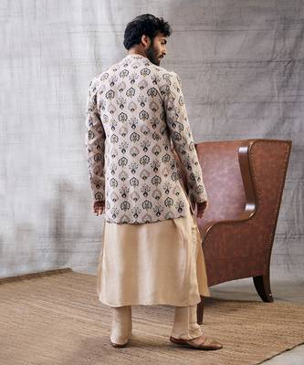 Sarouk Beige Printed Longline Jacket Set 5
