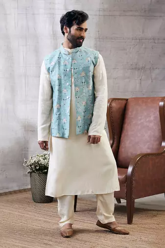 Sarouk Beige And Blue Printed Bundi Set