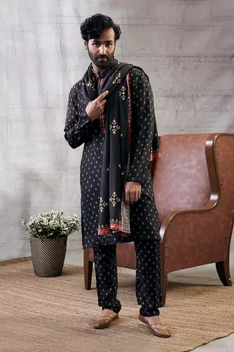 Zahra Black Printed Kurta Set