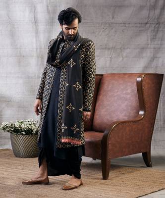 Zahra Black Printed Longline Jacket Set 2