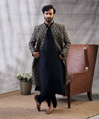 Zahra Black Printed Longline Jacket Set 3