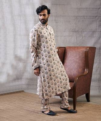 Sarouk Beige Printed Kurta Set 3