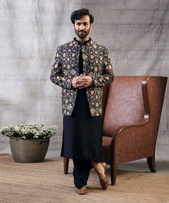 Zahra Black Printed Jacket Set 1