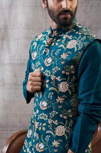 Mehr Green Printed Bundi Set