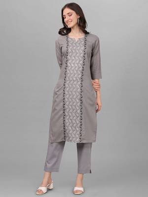 Women's Gold Printed Silk Blend Ethnic Jacket And Top With Skirt (MAK47SKIRT)  3