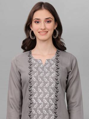 Women's Gold Printed Silk Blend Ethnic Jacket And Top With Skirt (MAK47SKIRT)  5