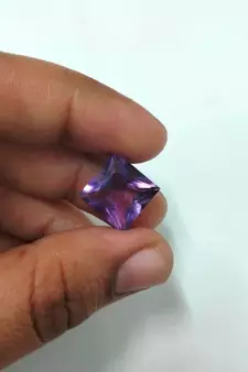 Natural Amethyst at Wholesale Rate 7.25 Ratti 6.89 Carat Square Shape जामुनिया Loose Gemstone Astrology Purpose 1 Piece