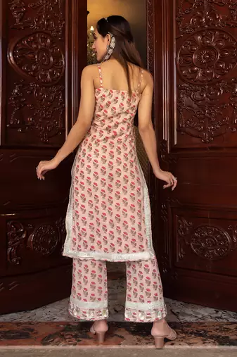 Ojasvi Peach Block Printed Kurta Set