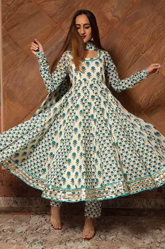 White Paisely Kalidar Anarkali Set