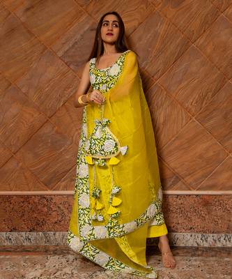 Multicolor Peela Phool Tiered Anarkali Set 2