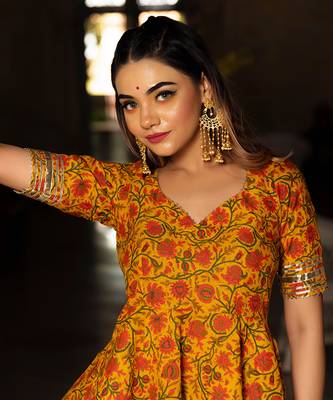 Darpan Mustard Block Printed Sharara Set 3